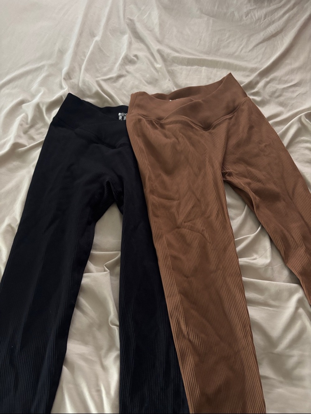 Amazon Women's Ribbed Leggings - Black & Brown